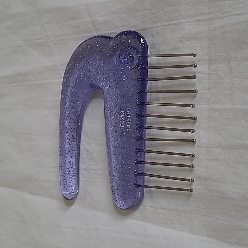 American Girl Doll Hairbrush and Sparkly Hair Pick - Picture 5 of 5